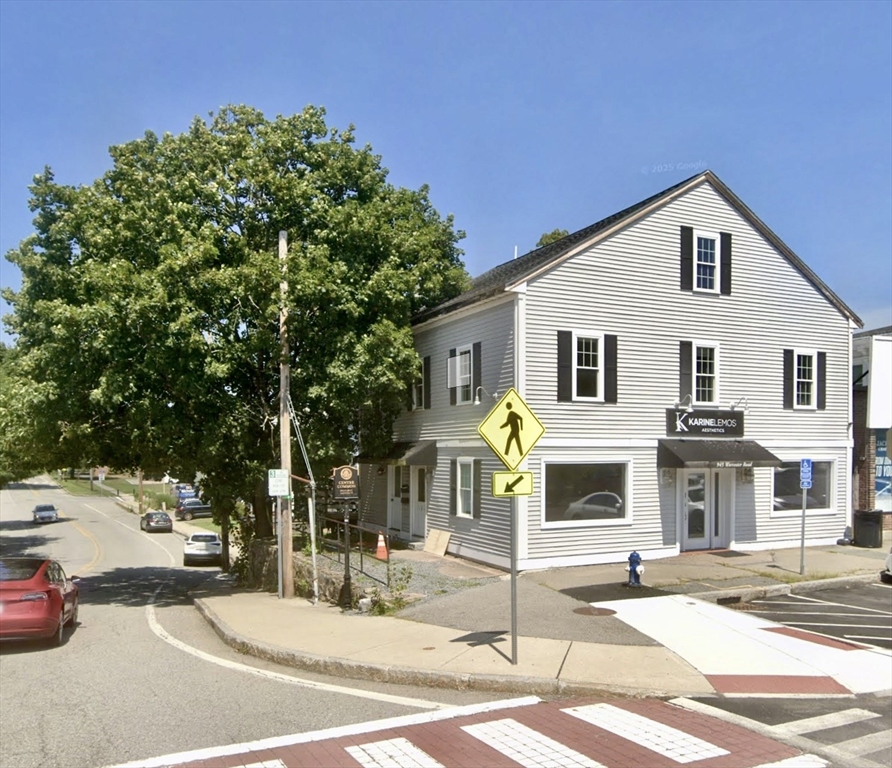 1 Vernon St, Framingham, Massachusetts, 3 Bedrooms Bedrooms, 6 Rooms Rooms,1 BathroomBathrooms,Residential Lease,For Rent,Vernon St,73523515