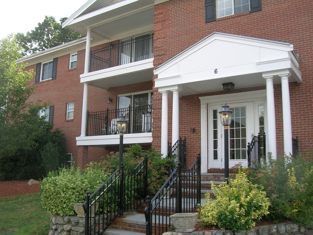6 April Lane, Lexington, Massachusetts, 2 Bedrooms Bedrooms, 5 Rooms Rooms,2 BathroomsBathrooms,Residential Lease,For Rent,April Lane,73523527