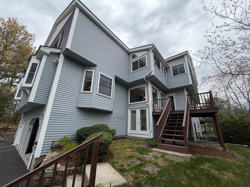 31 America Blvd, Ashland, Massachusetts, 2 Bedrooms Bedrooms, 5 Rooms Rooms,2.5 BathroomsBathrooms,Residential,For Sale,America Blvd,73523568