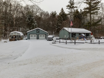 40 Shedd Rd, Bernardston, Massachusetts, 3 Bedrooms Bedrooms, 5 Rooms Rooms,1 BathroomBathrooms,Residential,For Sale,Shedd Rd,73479013