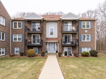 610 S Franklin St, Holbrook, Massachusetts, 2 Bedrooms Bedrooms, 5 Rooms Rooms,2 BathroomsBathrooms,Residential,For Sale,S Franklin St,73490484 610 S Franklin St, Holbrook, Massachusetts, 2 Bedrooms Bedrooms, 5 Rooms Rooms,2 BathroomsBathrooms,Residential,For Sale,S Franklin St,73490484