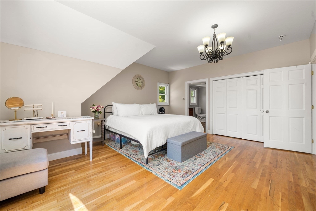 302 Ames Way, Barnstable, Massachusetts, 3 Bedrooms Bedrooms, 8 Rooms Rooms,3 BathroomsBathrooms,Residential,For Sale,Ames Way,73523459