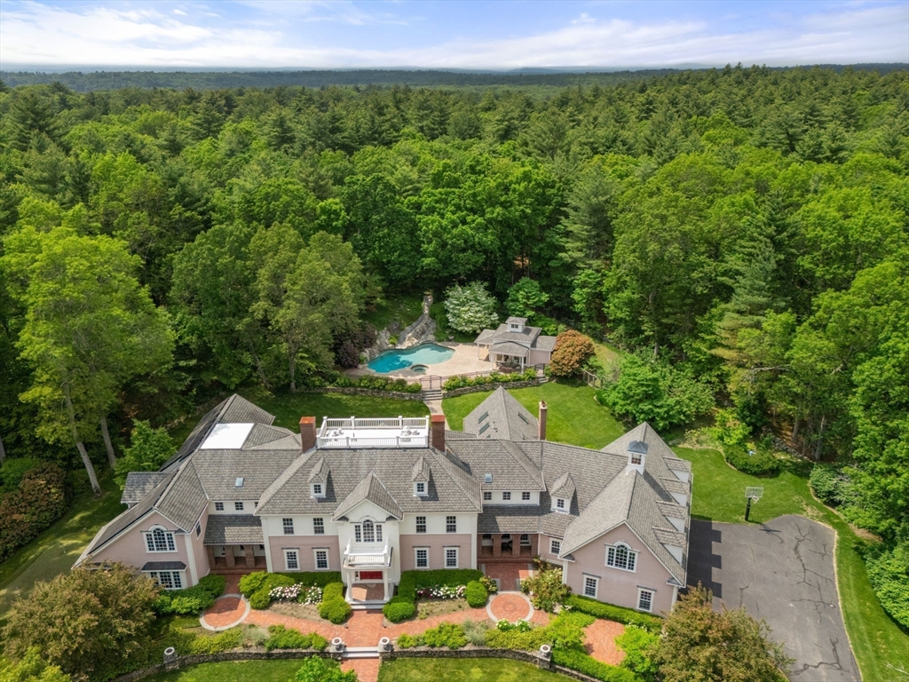 5 Hamlins Crossing, Dover, Massachusetts, 6 Bedrooms Bedrooms, 20 Rooms Rooms,8 BathroomsBathrooms,Residential,For Sale,Hamlins Crossing,73523690