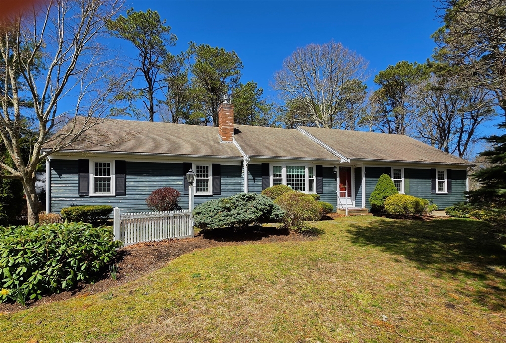 85 Collingwood Drive, Yarmouth, Massachusetts, 2 Bedrooms Bedrooms, 5 Rooms Rooms,2 BathroomsBathrooms,Residential,For Sale,Collingwood Drive,73523682