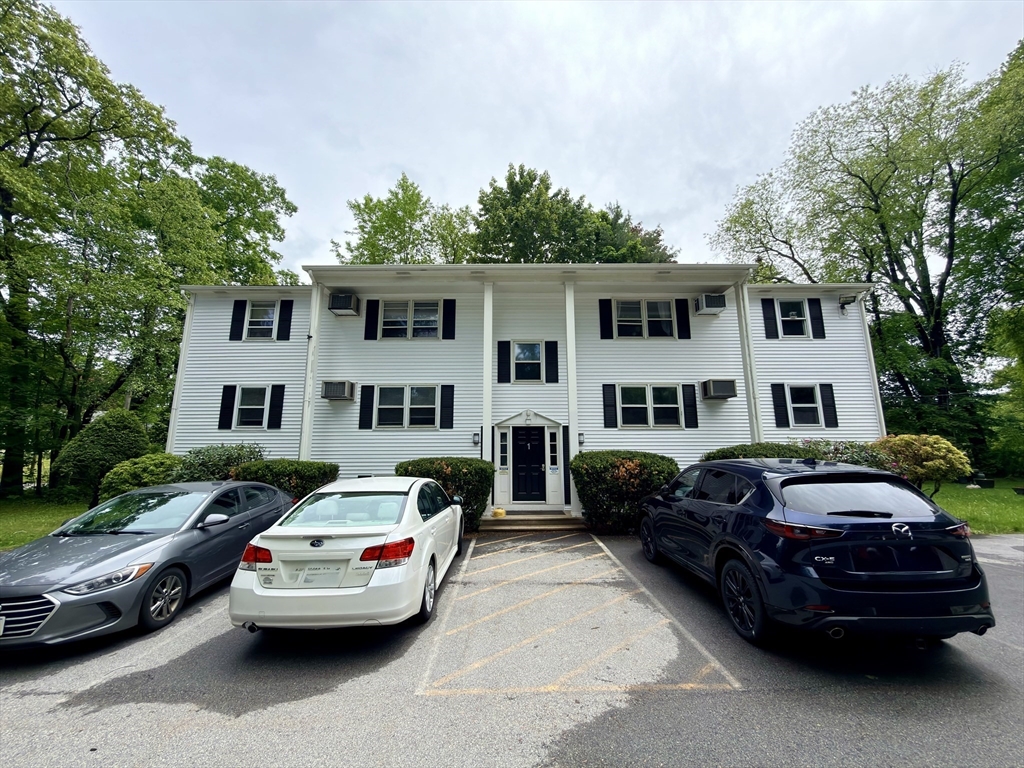 1 Annaberry Lane, Auburn, Massachusetts, 2 Bedrooms Bedrooms, 3 Rooms Rooms,1 BathroomBathrooms,Residential Lease,For Rent,Annaberry Lane,73523851