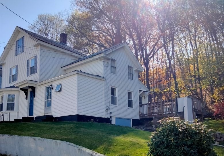 40 Hillside Ave, Warren, Massachusetts, 4 Bedrooms Bedrooms, 7 Rooms Rooms,2 BathroomsBathrooms,Residential,For Sale,Hillside Ave,73486370