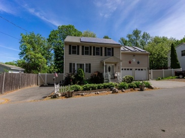 63 Bow St, Saugus, Massachusetts, 4 Bedrooms Bedrooms, 8 Rooms Rooms,3.5 BathroomsBathrooms,Residential,For Sale,Bow St,73523864 63 Bow St, Saugus, Massachusetts, 4 Bedrooms Bedrooms, 8 Rooms Rooms,3.5 BathroomsBathrooms,Residential,For Sale,Bow St,73523864
