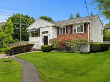 25 Countryside Ln, Marblehead, Massachusetts, 3 Bedrooms Bedrooms, 8 Rooms Rooms,2 BathroomsBathrooms,Residential,For Sale,Countryside Ln,73523862 25 Countryside Ln, Marblehead, Massachusetts, 3 Bedrooms Bedrooms, 8 Rooms Rooms,2 BathroomsBathrooms,Residential,For Sale,Countryside Ln,73523862