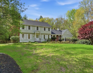 16 Simon Atherton, Harvard, Massachusetts, 4 Bedrooms Bedrooms, 11 Rooms Rooms,3.5 BathroomsBathrooms,Residential,For Sale,Simon Atherton,73523872