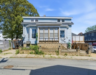 116 Irving St, Fall River, Massachusetts, 6 Bedrooms Bedrooms, 10 Rooms Rooms,2 BathroomsBathrooms,Residential Income,For Sale,Irving St,73523897