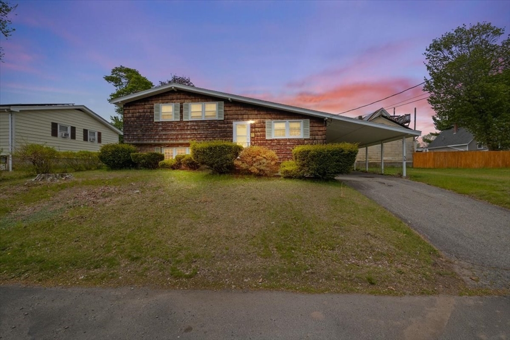 36 Gardner Ave, Brockton, Massachusetts, 3 Bedrooms Bedrooms, 8 Rooms Rooms,1.5 BathroomsBathrooms,Residential,For Sale,Gardner Ave,73523911