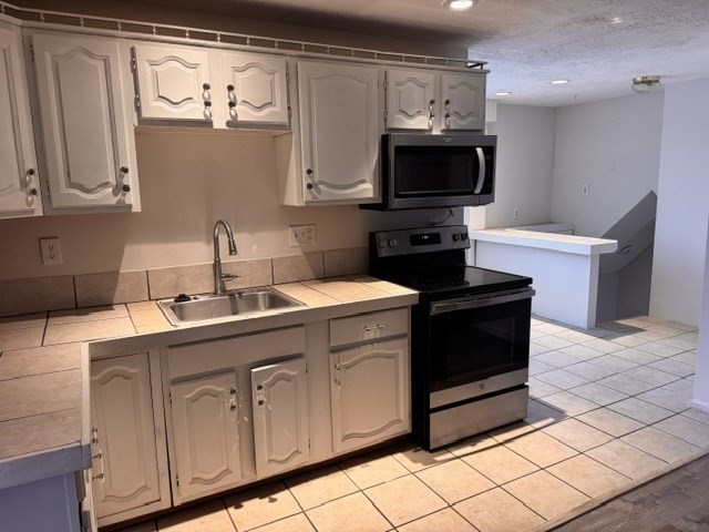 14 Dane Street, Everett, Massachusetts, 1 Bedroom Bedrooms, 3 Rooms Rooms,1 BathroomBathrooms,Residential Lease,For Rent,Dane Street,73523715
