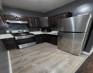 42 Mott, Fall River, Massachusetts, 4 Bedrooms Bedrooms, 6 Rooms Rooms,1 BathroomBathrooms,Residential Lease,For Rent,Mott,73523745