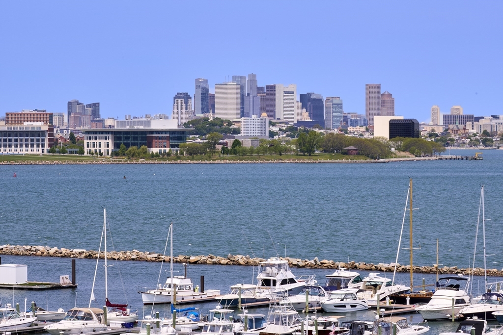1001 Marina Drive, Quincy, Massachusetts, 2 Bedrooms Bedrooms, 5 Rooms Rooms,2 BathroomsBathrooms,Residential,For Sale,Marina Drive,73523963