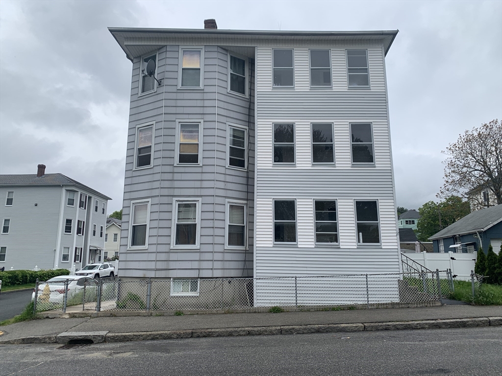 27 Granby Rd, Worcester, Massachusetts, 3 Bedrooms Bedrooms, 6 Rooms Rooms,1 BathroomBathrooms,Residential Lease,For Rent,Granby Rd,73523773