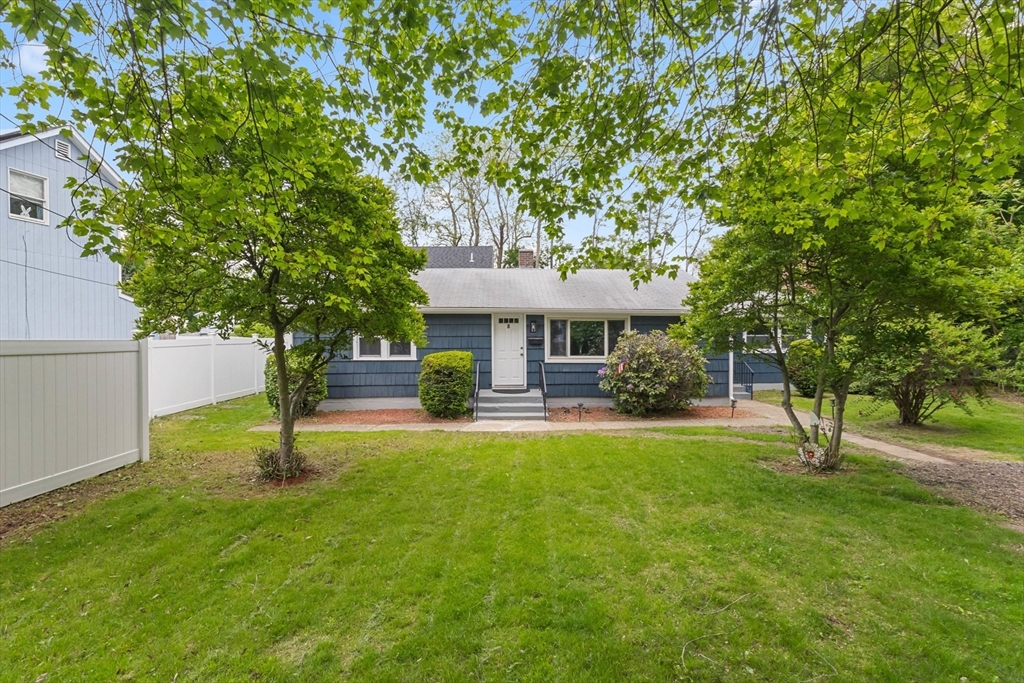 5 Phoenix St, Worcester, Massachusetts, 3 Bedrooms Bedrooms, 5 Rooms Rooms,1 BathroomBathrooms,Residential,For Sale,Phoenix St,73523793