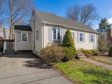 35 Macarthur Rd, Beverly, Massachusetts, 4 Bedrooms Bedrooms, 7 Rooms Rooms,2 BathroomsBathrooms,Residential,For Sale,Macarthur Rd,73502865 35 Macarthur Rd, Beverly, Massachusetts, 4 Bedrooms Bedrooms, 7 Rooms Rooms,2 BathroomsBathrooms,Residential,For Sale,Macarthur Rd,73502865