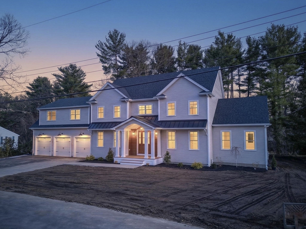 16 Evelyn St, Burlington, Massachusetts, 5 Bedrooms Bedrooms, 14 Rooms Rooms,5.5 BathroomsBathrooms,Residential,For Sale,Evelyn St,73499196