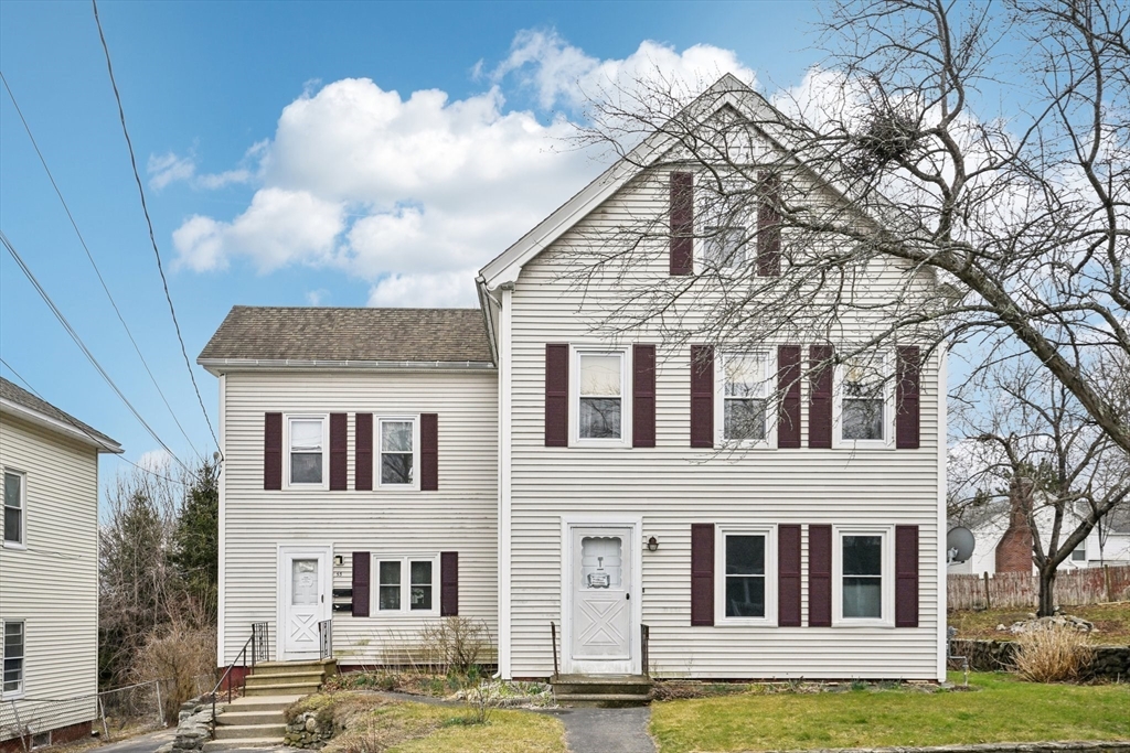 53 Newton Street, Fitchburg, Massachusetts, 4 Bedrooms Bedrooms, 11 Rooms Rooms,2 BathroomsBathrooms,Residential Income,For Sale,Newton Street,73495841