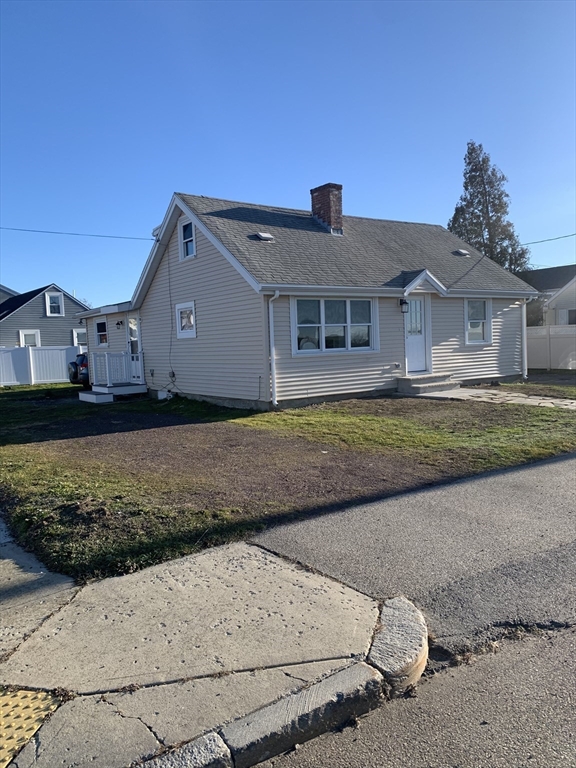 123-125 Mills Ave, Revere, Massachusetts, 4 Bedrooms Bedrooms, 7 Rooms Rooms,2 BathroomsBathrooms,Residential,For Sale,Mills Ave,73462083