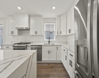 17 Wellington, Somerville, Massachusetts, 4 Bedrooms Bedrooms, 12 Rooms Rooms,3.5 BathroomsBathrooms,Residential Lease,For Rent,Wellington,73523993
