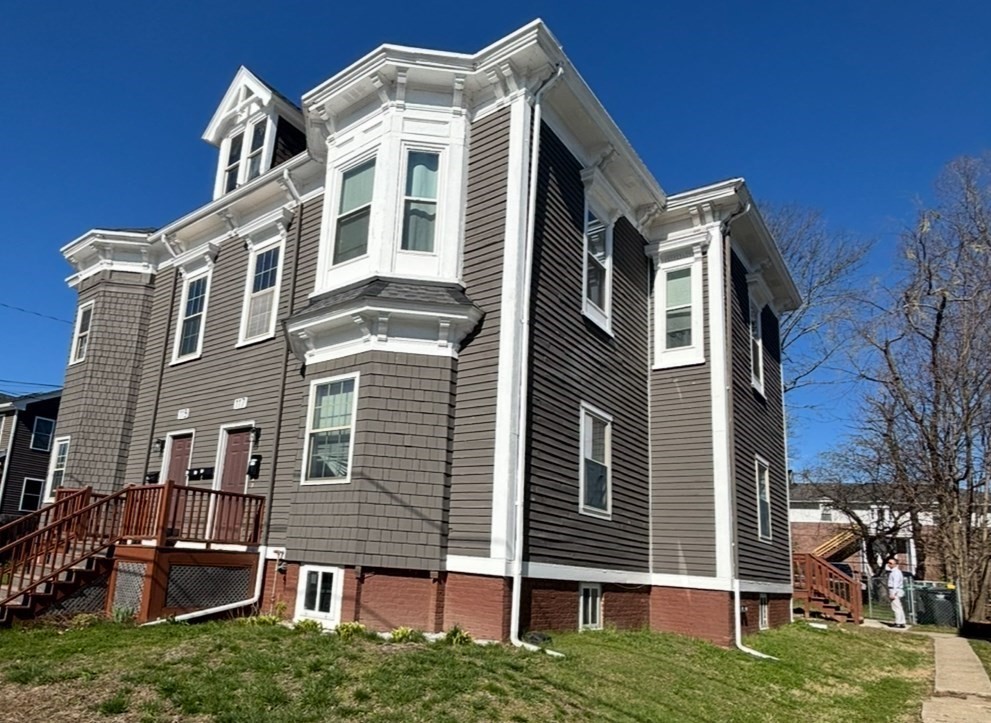 117-119 Portland Street, Haverhill, Massachusetts, 8 Bedrooms Bedrooms, 16 Rooms Rooms,4 BathroomsBathrooms,Residential Income,For Sale,Portland Street,73524008