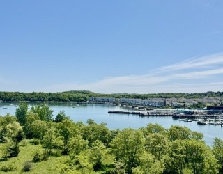 73 Broad Reach, Weymouth, Massachusetts, 2 Bedrooms Bedrooms, 5 Rooms Rooms,1 BathroomBathrooms,Residential,For Sale,Broad Reach,73524031