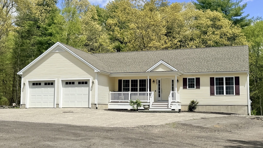 429A Winthrop Street, Taunton, Massachusetts, 3 Bedrooms Bedrooms, 7 Rooms Rooms,2.5 BathroomsBathrooms,Residential,For Sale,Winthrop Street,73524075