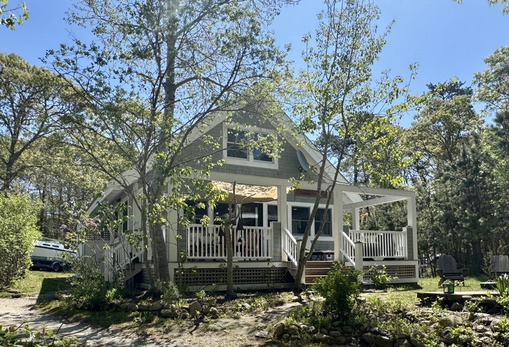 299 Daggett Ave, Tisbury, Massachusetts, 3 Bedrooms Bedrooms, 5 Rooms Rooms,1 BathroomBathrooms,Residential,For Sale,Daggett Ave,73524099