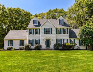 4 Dorset Drive, Walpole, Massachusetts, 4 Bedrooms Bedrooms, 8 Rooms Rooms,2.5 BathroomsBathrooms,Residential,For Sale,Dorset Drive,73524029