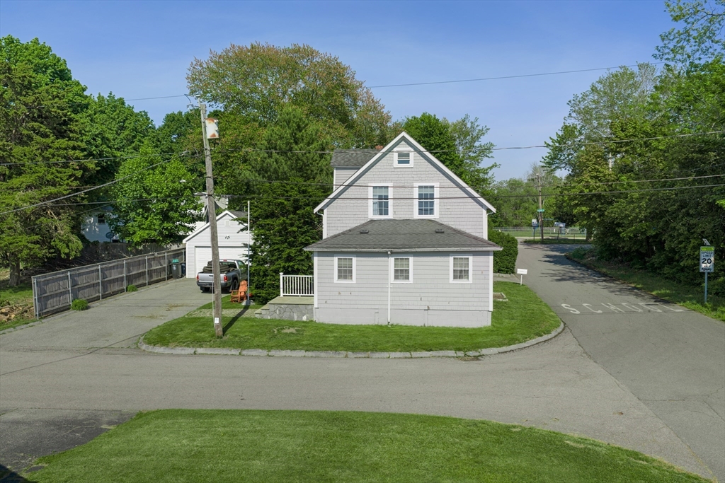 32 Mohill Ave, Swansea, Massachusetts, 2 Bedrooms Bedrooms, 6 Rooms Rooms,1.5 BathroomsBathrooms,Residential,For Sale,Mohill Ave,73524113