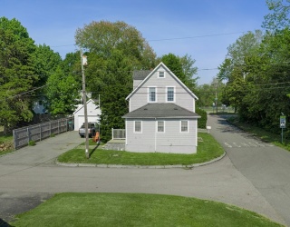 32 Mohill Ave, Swansea, Massachusetts, 2 Bedrooms Bedrooms, 6 Rooms Rooms,1.5 BathroomsBathrooms,Residential,For Sale,Mohill Ave,73524113