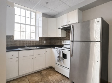72 Kneeland, Boston, Massachusetts, 2 Bedrooms Bedrooms, 4 Rooms Rooms,1 BathroomBathrooms,Residential Lease,For Rent,Kneeland,73524159