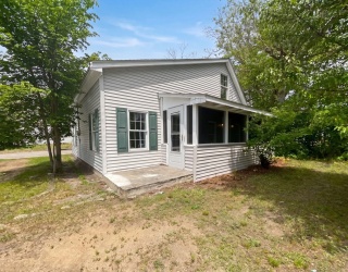 361 Tremont St, Taunton, Massachusetts, 3 Bedrooms Bedrooms, 6 Rooms Rooms,1 BathroomBathrooms,Residential,For Sale,Tremont St,73524250