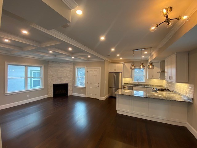 14 Trull Street, Somerville, Massachusetts, 3 Bedrooms Bedrooms, 7 Rooms Rooms,2.5 BathroomsBathrooms,Residential Lease,For Rent,Trull Street,73524252