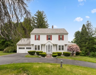 181 Highland Ave, Leominster, Massachusetts, 3 Bedrooms Bedrooms, 7 Rooms Rooms,1.5 BathroomsBathrooms,Residential,For Sale,Highland Ave,73524271
