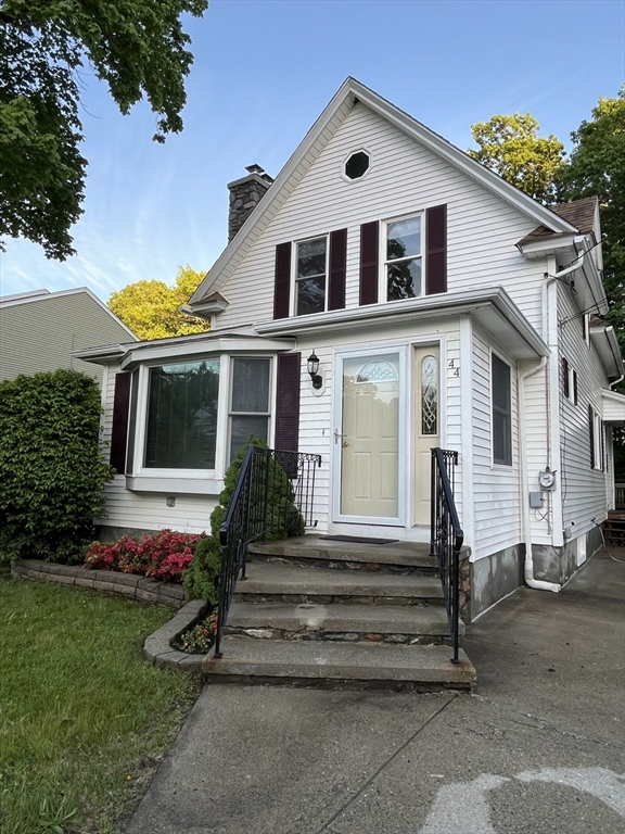 44 Pine Hill Road, Worcester, Massachusetts, 3 Bedrooms Bedrooms, 6 Rooms Rooms,1.5 BathroomsBathrooms,Residential,For Sale,Pine Hill Road,73524221