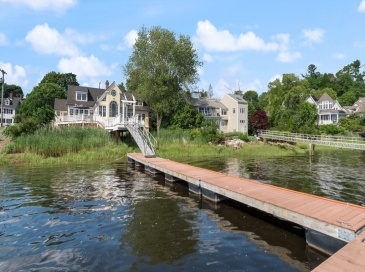 435 Main Street, Amesbury, Massachusetts, 4 Bedrooms Bedrooms, 10 Rooms Rooms,2.5 BathroomsBathrooms,Residential,For Sale,Main Street,73524285