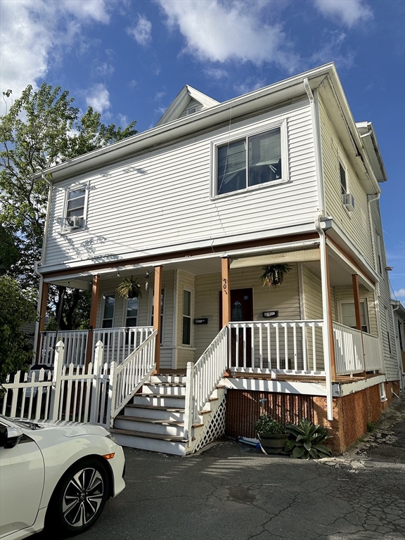701 Summer St., Lynn, Massachusetts, 2 Bedrooms Bedrooms, 6 Rooms Rooms,1 BathroomBathrooms,Residential Lease,For Rent,Summer St.,73524291