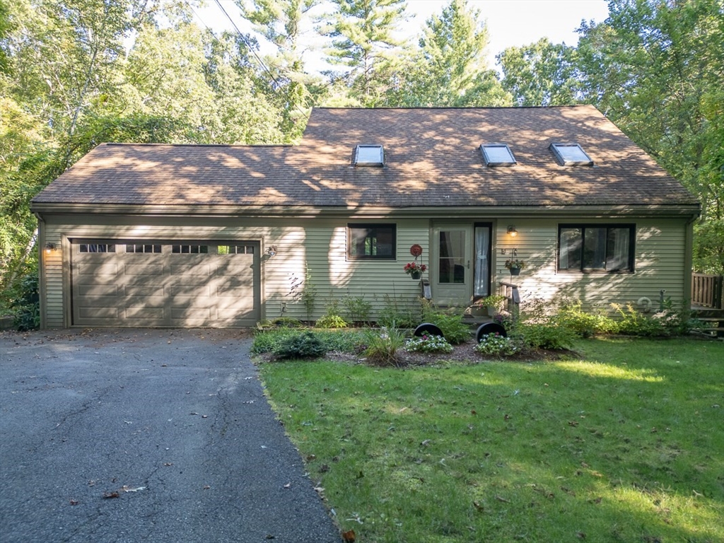 5 Wheeler St, Pepperell, Massachusetts, 3 Bedrooms Bedrooms, 7 Rooms Rooms,2 BathroomsBathrooms,Residential,For Sale,Wheeler St,73524183