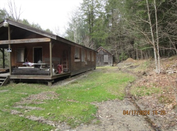86 Ashfield Rd, Williamsburg, Massachusetts, 2 Bedrooms Bedrooms, 6 Rooms Rooms,1 BathroomBathrooms,Residential,For Sale,Ashfield Rd,73524316