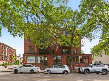 26 W Wyoming Avenue, Melrose, Massachusetts, 1 Bedroom Bedrooms, 4 Rooms Rooms,1 BathroomBathrooms,Residential,For Sale,W Wyoming Avenue,73524322