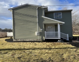 70 Burroughs Rd, North Reading, Massachusetts, 3 Bedrooms Bedrooms, 10 Rooms Rooms,3.5 BathroomsBathrooms,Residential,For Sale,Burroughs Rd,73524341