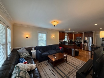 72 Bennett Street, Boston, Massachusetts, 3 Bedrooms Bedrooms, 4 Rooms Rooms,2 BathroomsBathrooms,Residential Lease,For Rent,Bennett Street,73524366