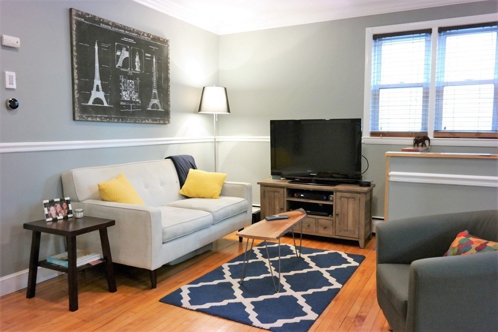 77 School St, Boston, Massachusetts, 1 Bedroom Bedrooms, 5 Rooms Rooms,1 BathroomBathrooms,Residential Lease,For Rent,School St,73519379