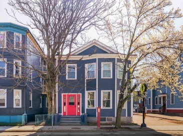 216 Prospect Street, Cambridge, Massachusetts, 2 Bedrooms Bedrooms, 6 Rooms Rooms,1 BathroomBathrooms,Residential,For Sale,Prospect Street,73513124