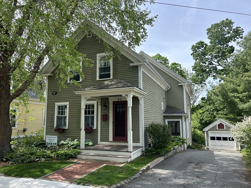 62 Richards Street, Dedham, Massachusetts, 3 Bedrooms Bedrooms, 7 Rooms Rooms,2 BathroomsBathrooms,Residential Lease,For Rent,Richards Street,73524181