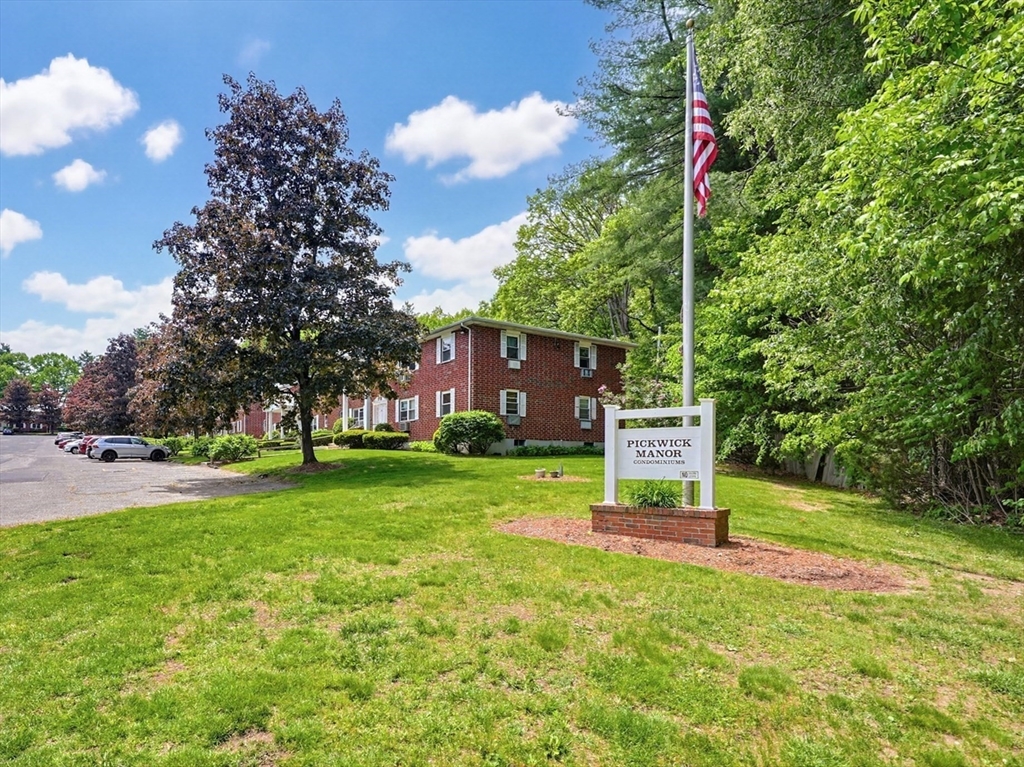 108 Litchfield Pines Drive, Leominster, Massachusetts, 2 Bedrooms Bedrooms, 4 Rooms Rooms,1 BathroomBathrooms,Residential,For Sale,Litchfield Pines Drive,73524653