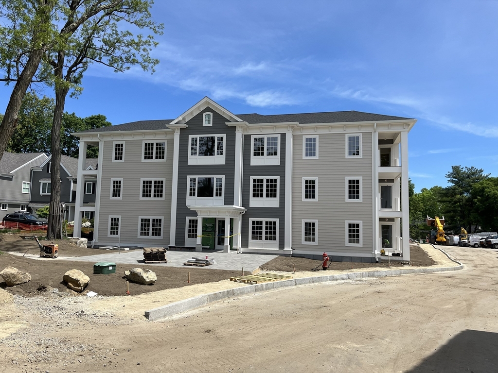 93 Bedford Street, Lexington, Massachusetts, 3 Bedrooms Bedrooms, 6 Rooms Rooms,2 BathroomsBathrooms,Residential,For Sale,Bedford Street,73524694