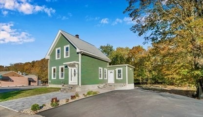 1297 Pleasant St, Weymouth, Massachusetts, 4 Bedrooms Bedrooms, 7 Rooms Rooms,2 BathroomsBathrooms,Residential,For Sale,Pleasant St,73524699